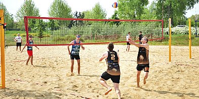 Turniej siatkówki plażowej na Łazienkach [ZDJĘCIA]-87462