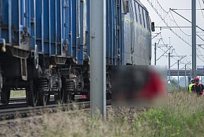 Śmiertelne potrącenie przez pociąg w Kościanie. Nie żyje kobieta [ZDJĘCIA]-87701