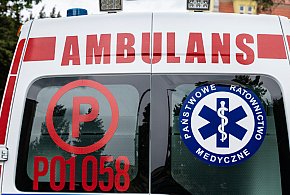 Motocyklista wjechał w drzewo. Doznał licznych obrażeń-87713