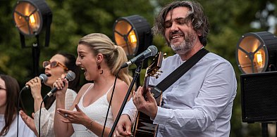 Muzyka na Placu Wolności. Chór gospel [ZDJĘCIA]-88131