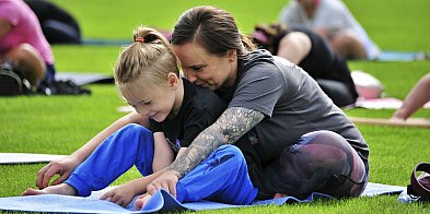 Ostatnia lipcowa joga na stadionie w Kościanie [ZDJĘCIA]-88380