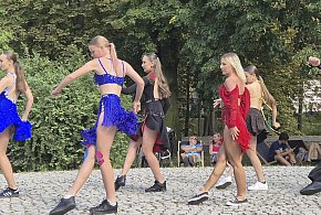Operetka i taniec na Placu Wolności [ZDJĘCIA]-88508