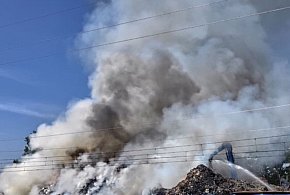 Pożar w zakładzie recyklingu w Przysiece Polskiej-88541