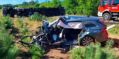 Tragiczny wypadek w Karśnicach! Jedna osoba nie żyje [ZDJĘCIA]-88614