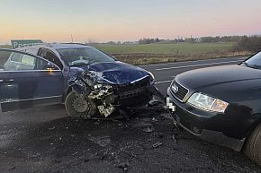 Zderzenie na skrzyżowaniu Śmigielskiej z obwodnicą-4196