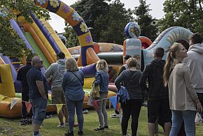 Festyn charytatywny na Placu Wolności w piątek-88868