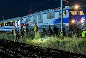 Śmiertelne potrącenie przez pociąg w Starych Oborzyskach [ZDJĘCIA]-88935