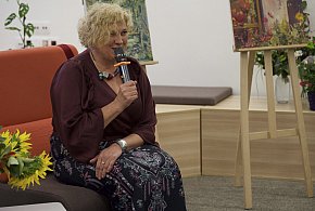 Spotkanie z malarką Anną Hryniewicz-Szulc w bibliotece [ZDJĘCIA]-89172
