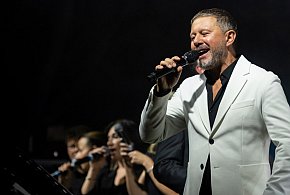 Koncert orkiestry z udziałem Andrzeja Piasecznego w Kościanie [ZDJĘCIA]-89181
