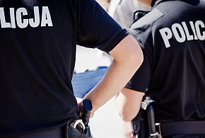 Pijany, z zakazem prowadzenia i poszukiwany przez sąd kierowca-89618