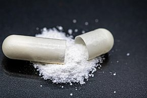 Salmonella w popularnym suplemencie. „Nie należy spożywać”-89665