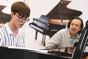 Filip Kauch zaprasza na swoje dwa niezwykłe koncerty-89922