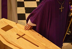 Rewolucja w pochówkach coraz bliżej. Tego w Polsce jeszcze nie było-89953