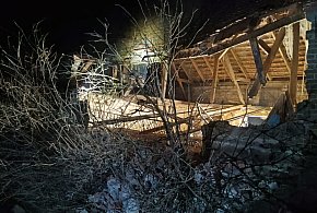 Zawalił się budynek gospodarczy w Jerce. Zginęło kilka zwierząt-90000