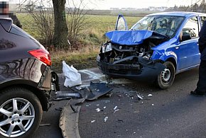 Zderzenie dwóch pojazdów na Poznańskiej [ZDJĘCIA]-90072