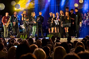 Świąteczny koncert kościańskich artystów. Sala kipiała od emocji [ZDJĘCIA]-90120