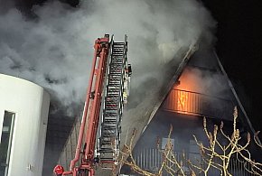 Duży pożar ośrodka wypoczynkowego w Wieleniu [ZDJĘCIA]-90250