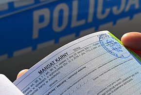 Przekroczył dozwoloną prędkość o ponad 100 km/h!