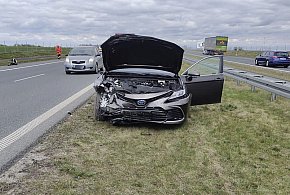 Nieprawidłowe wyprzedzanie doprowadziło do kolizji na S5 [ZDJĘCIA]