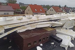Blisko 30 interwencji strażaków w gminie Krzywiń w wyniku burzy [ZDJĘCIA]