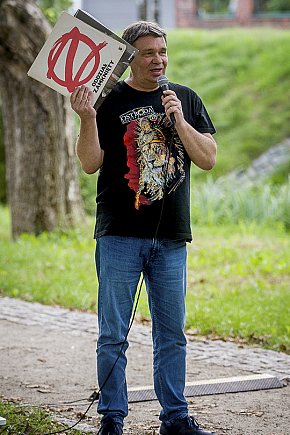 „Historia jednej płyty” – Oddział Zamknięty-3984