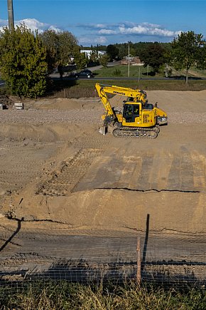 Przy Gostyńskiej powstaje Dino-4032