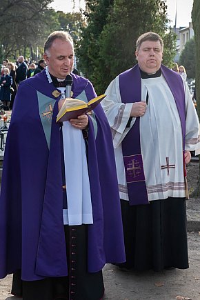 Uroczystość Wszystkich Świętych na kościańskich cmentarzach-4134