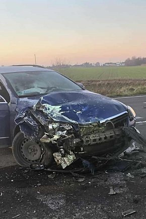 Zderzenie na skrzyżowaniu Śmigielskiej z obwodnicą-4196