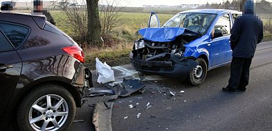 Zderzenie dwóch pojazdów na Poznańskiej [ZDJĘCIA]-90072