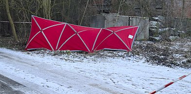 Znaleziono martwego mężczyznę w rowie w Starym Dębcu! [ZDJĘCIA]