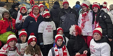 Kibice Jantara dopingują Polaków w konkursie duetów na igrzyskach [ZDJĘCIA]