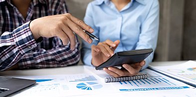 Faktoring dla firm jako narzędzie finansowania działalności