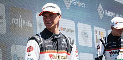 Iwo Beszterda na podium debiutanckiej rundy CISP