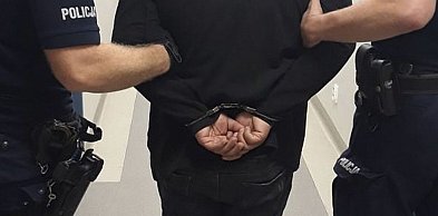 Pijany agresor uderzył dyrektora pięścią w twarz