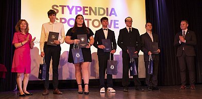 Kościańska Gala Sportu. Nagrody i stypendia dla sportowców  [ZDJĘCIA]