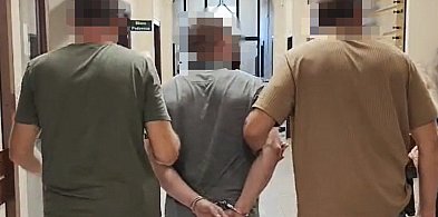 Dwaj oszuści „na legendę” zatrzymani. Okradli seniorów-88920