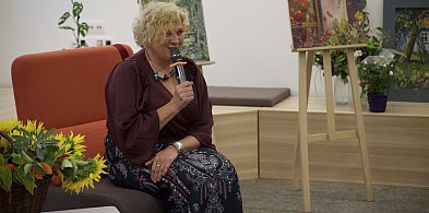 Spotkanie z malarką Anną Hryniewicz-Szulc w bibliotece [ZDJĘCIA]-89172