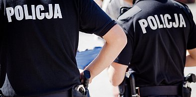 Pijany, z zakazem prowadzenia i poszukiwany przez sąd kierowca-89618