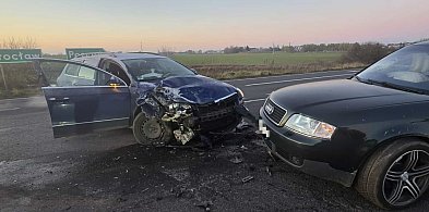 Zderzenie na skrzyżowaniu Śmigielskiej z obwodnicą [ZDJĘCIA]-89684