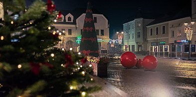 Świąteczne iluminacje w Kościanie już świecą [ZDJĘCIA]-89865