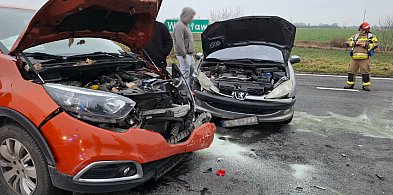 Zderzenie dwóch pojazdów na Śmigielskiej. Po raz kolejny w tym miejscu…-90024