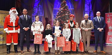 Laureaci konkursu na kartki bożonarodzeniowe nagrodzeni [ZDJĘCIA]-90081
