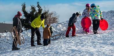 Dzieci szaleją na sztucznym śniegu Ferfety w ostatni dzień roku [ZDJĘCIA]-90238