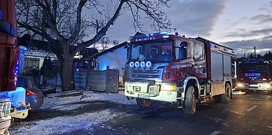 Paliła się stodoła w Żegrówku. 12 zastępów straży pożarnej [ZDJĘCIA]-90358