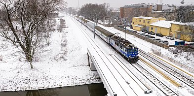 Duże opóźnienia pociągów na stacji w Kościanie. Zima paraliżuje ruch-90367