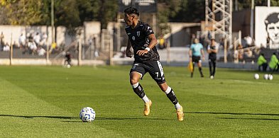 Podstawowe techniki piłkarskie: podania, przyjęcia i prowadzenie piłki-90394