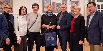 Jesienna Pani. Wernisaż fotograficzny Mirosławy Prałat [ZDJĘCIA]