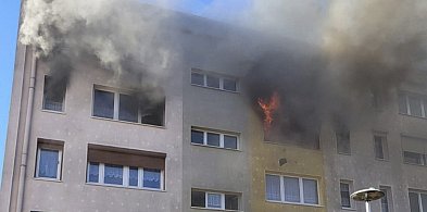 Pożar u sąsiadów w kilka minut zniszczył ich mieszkania. Proszą o pomoc!