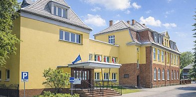 Potrącenie chłopca na przejściu przy szkole w Czempiniu