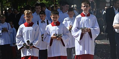 Boże Ciało 2026 w Kościanie. Uroczysta procesja [ZDJĘCIA]